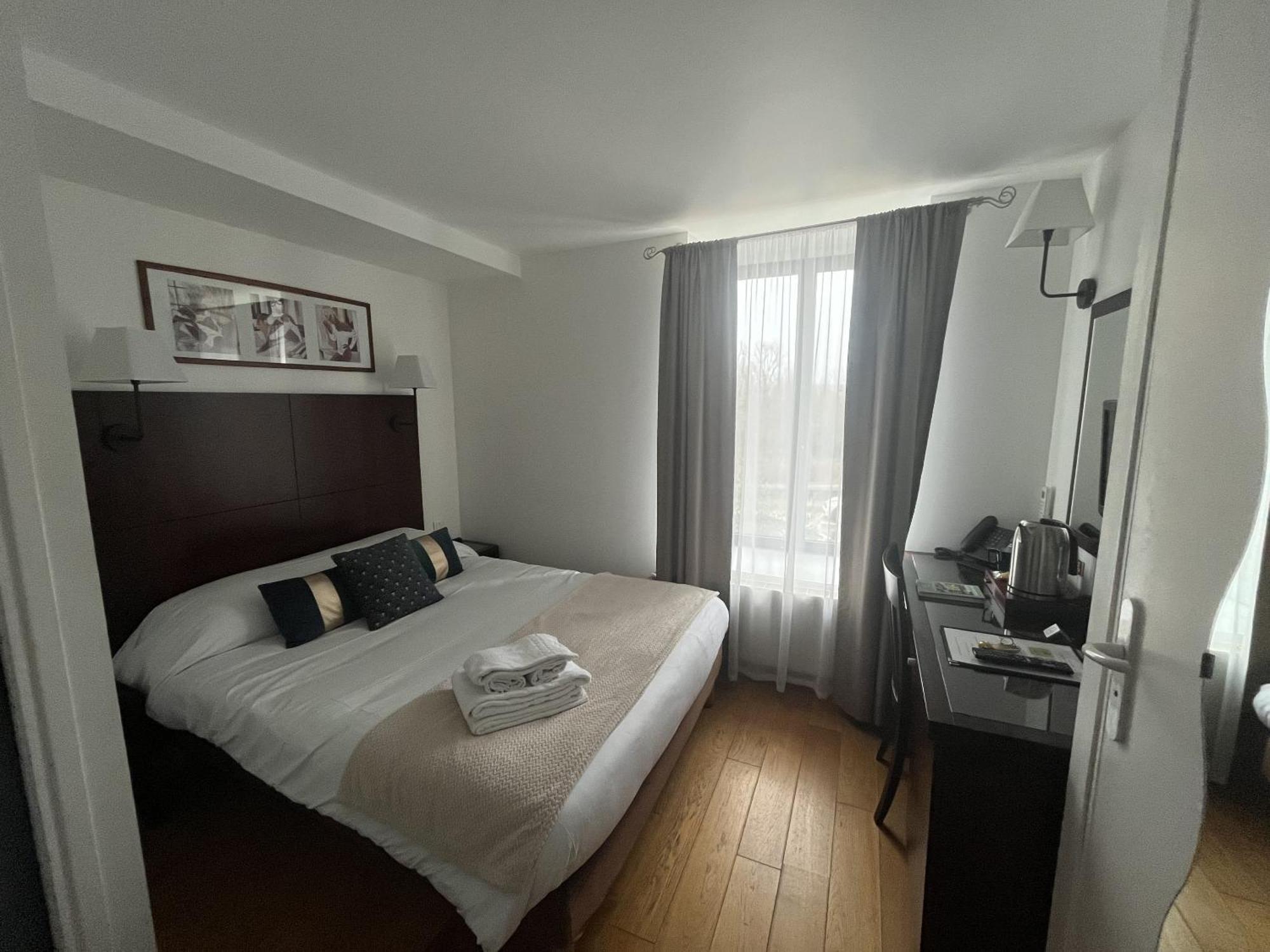 Logis Le Marronnier Hotel Buffon Cameră foto