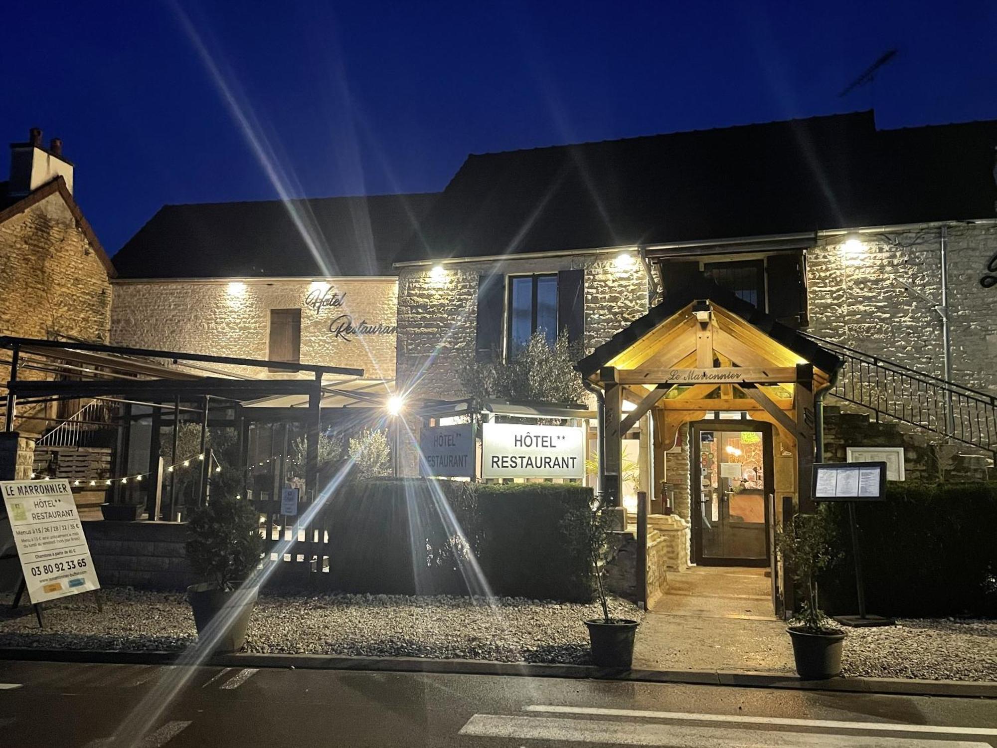 Logis Le Marronnier Hotel Buffon Exterior foto
