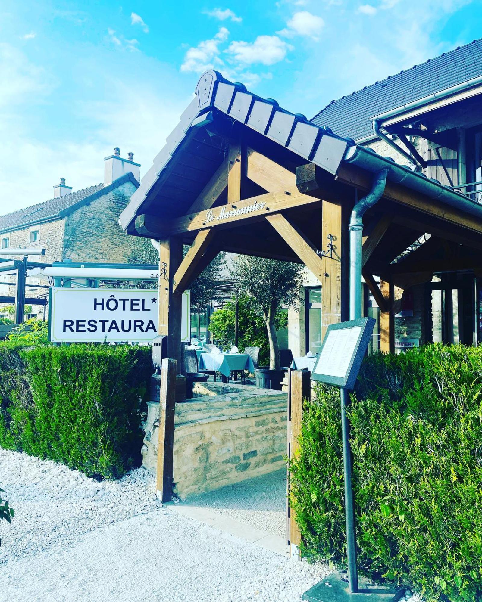 Logis Le Marronnier Hotel Buffon Exterior foto
