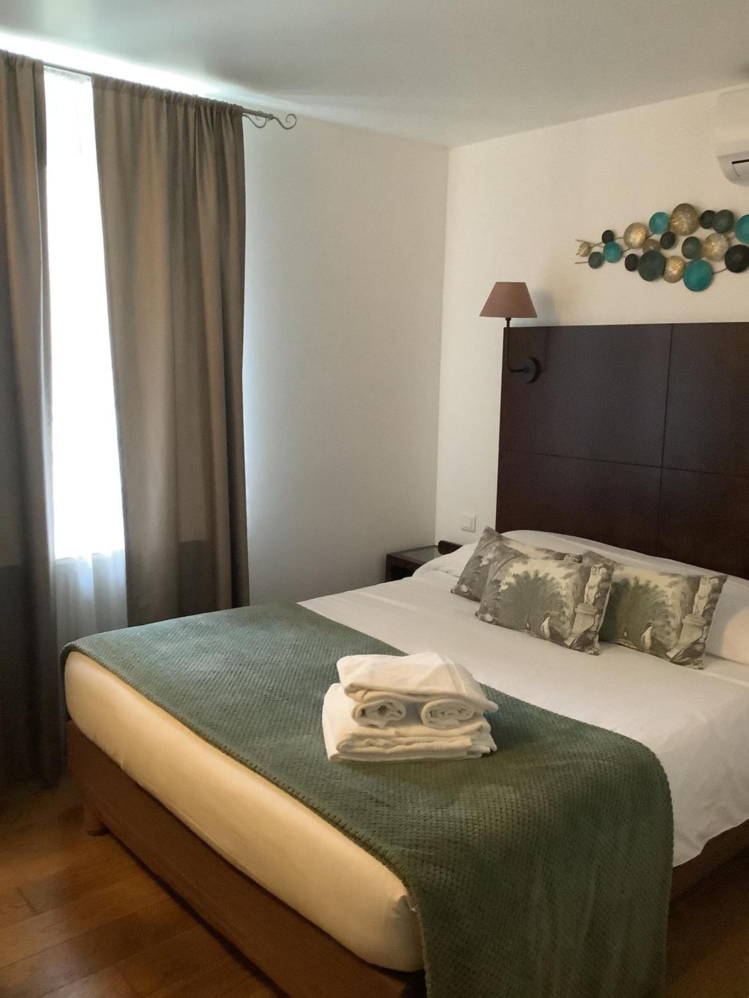 Logis Le Marronnier Hotel Buffon Cameră foto